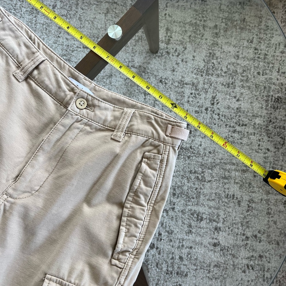 Aritzia TNA Cargo Supply Pant Mid Rise Short Gd Birch Casual Sz 0 - Picture 7 of 13
